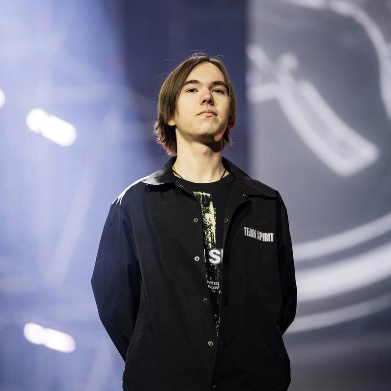 IG2-1击败WBG拿下第9胜！Gala招牌卡莎乱杀，theshy格温猛如战神